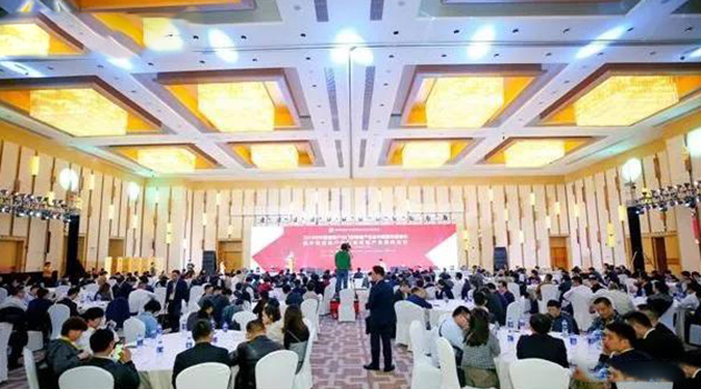 黃圻：2019 共同促進房地產(chǎn)與門窗幕墻企業(yè)合作共贏